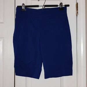 Croft & Barrow royal blue pull on bermuda shorts  Sz 8